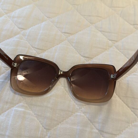 NWT Vince Camuto Brown Ombré Cat Eye Sunglasses - Picture 7 of 11